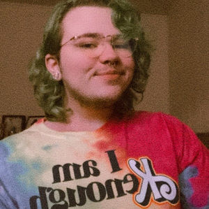 Meet your Posher, Bee